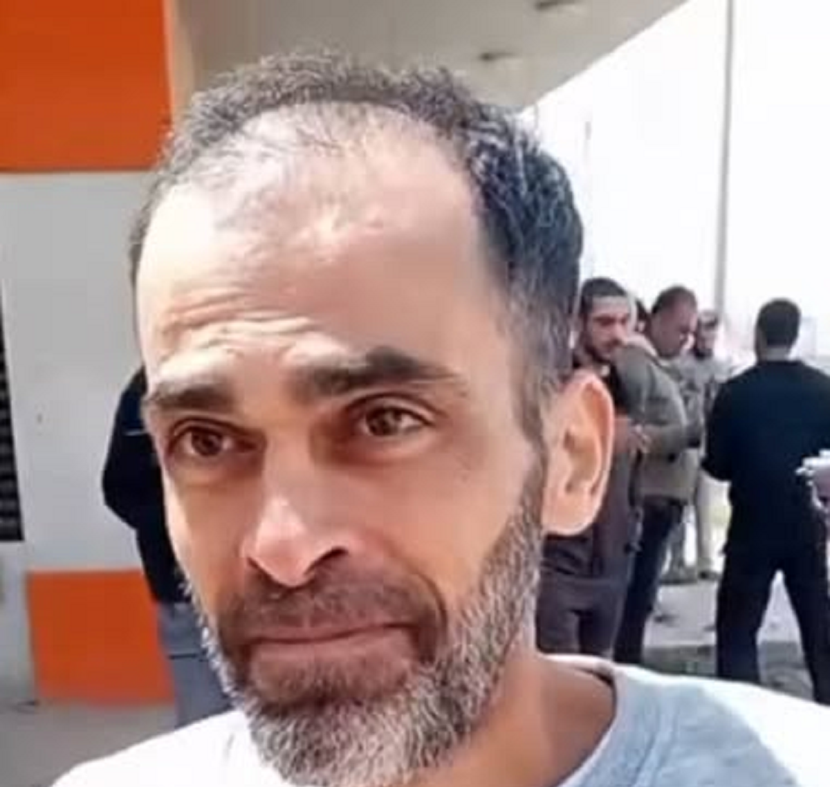 مهند شيخ ابراهيم يتنسم الحرية بعد 24 سنة من الاعتقال